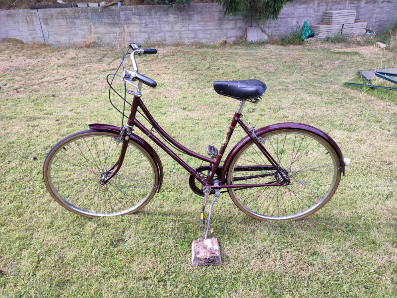 Vintage Raleigh Cameo ladies bike | in 